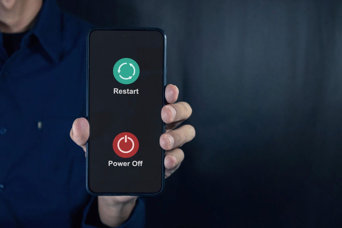 Ar reikia telefoną paleisti iš naujo