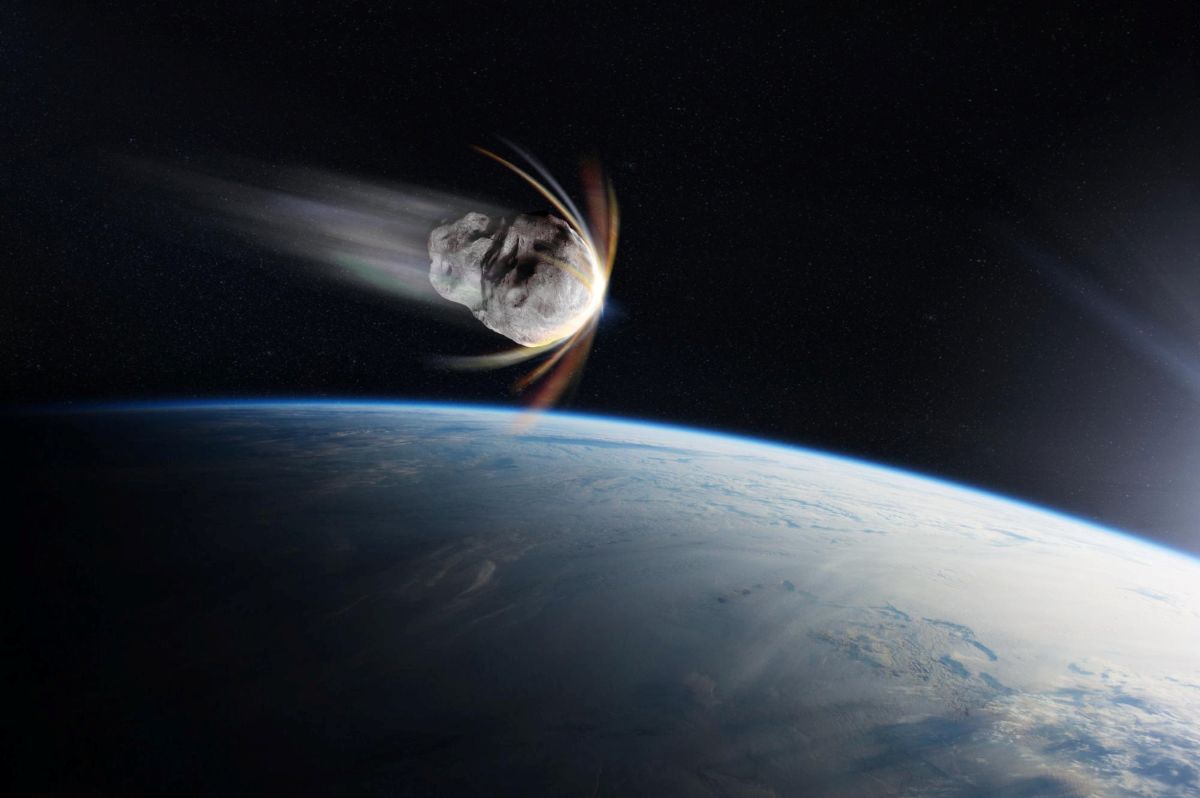 Asteroidas skriejantis į Žemę