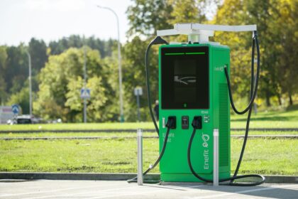 Automobilių pakrovimo stotelės