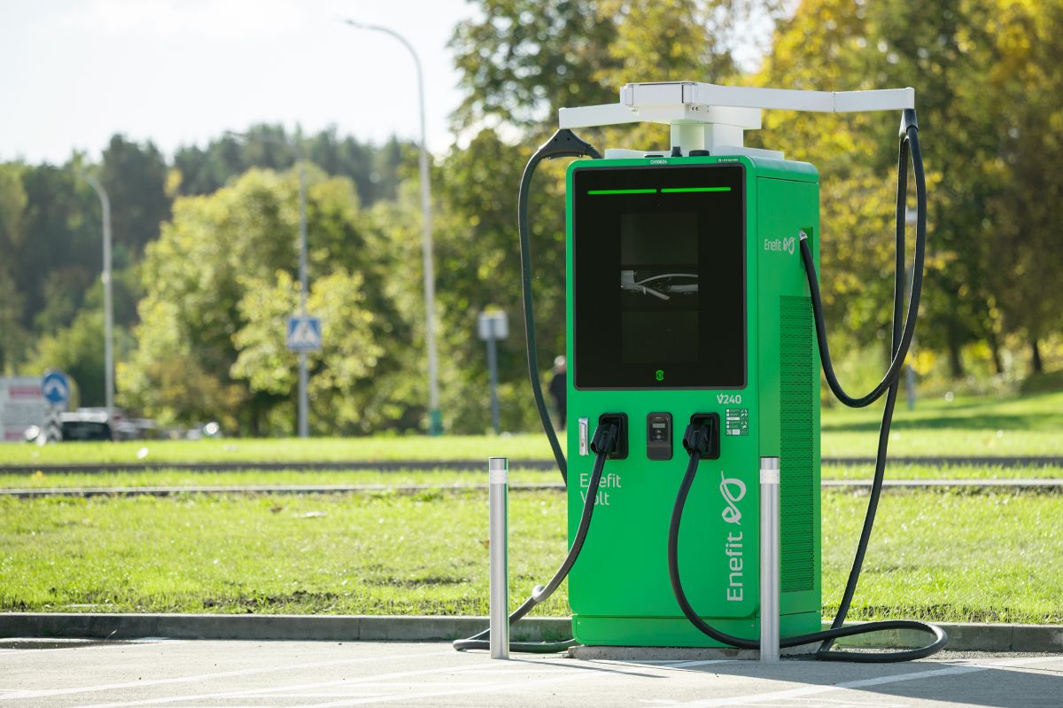 Automobilių pakrovimo stotelės