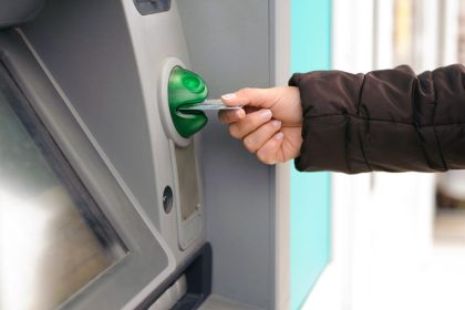 Įspėjimai dėl bankomato