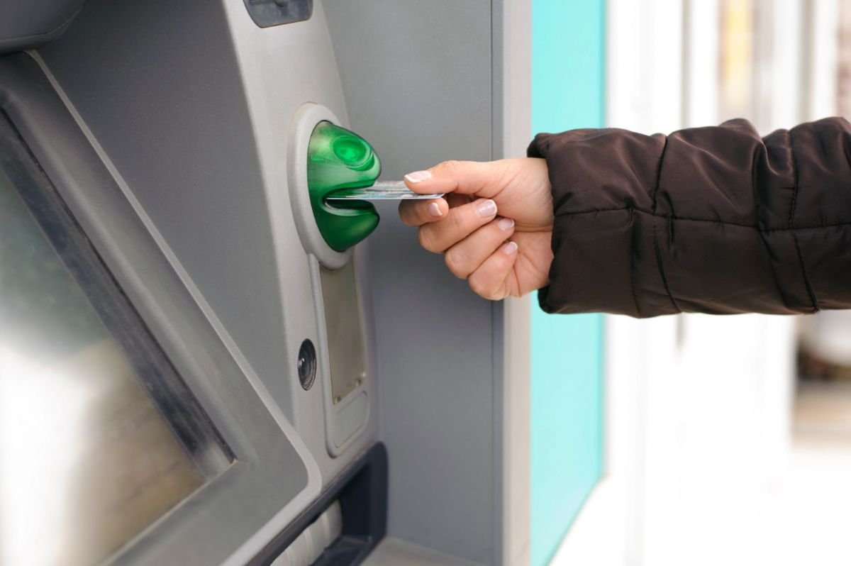 Įspėjimai dėl bankomato