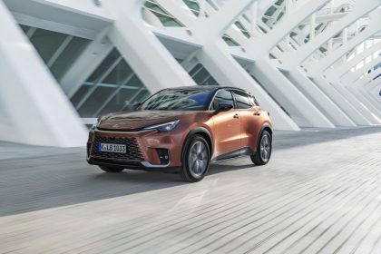 Lexus LBX 2