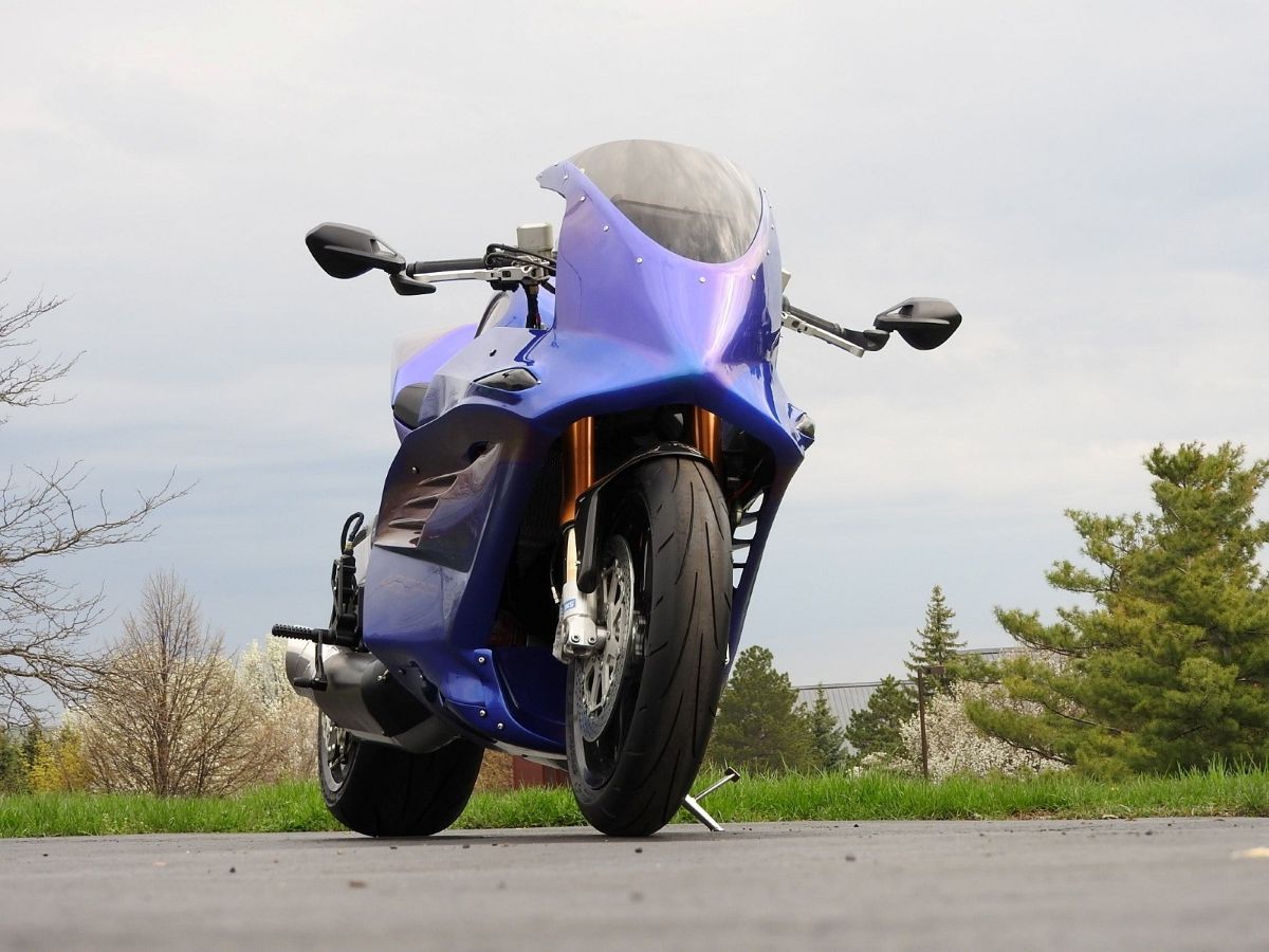 MTT 420RR motociklas