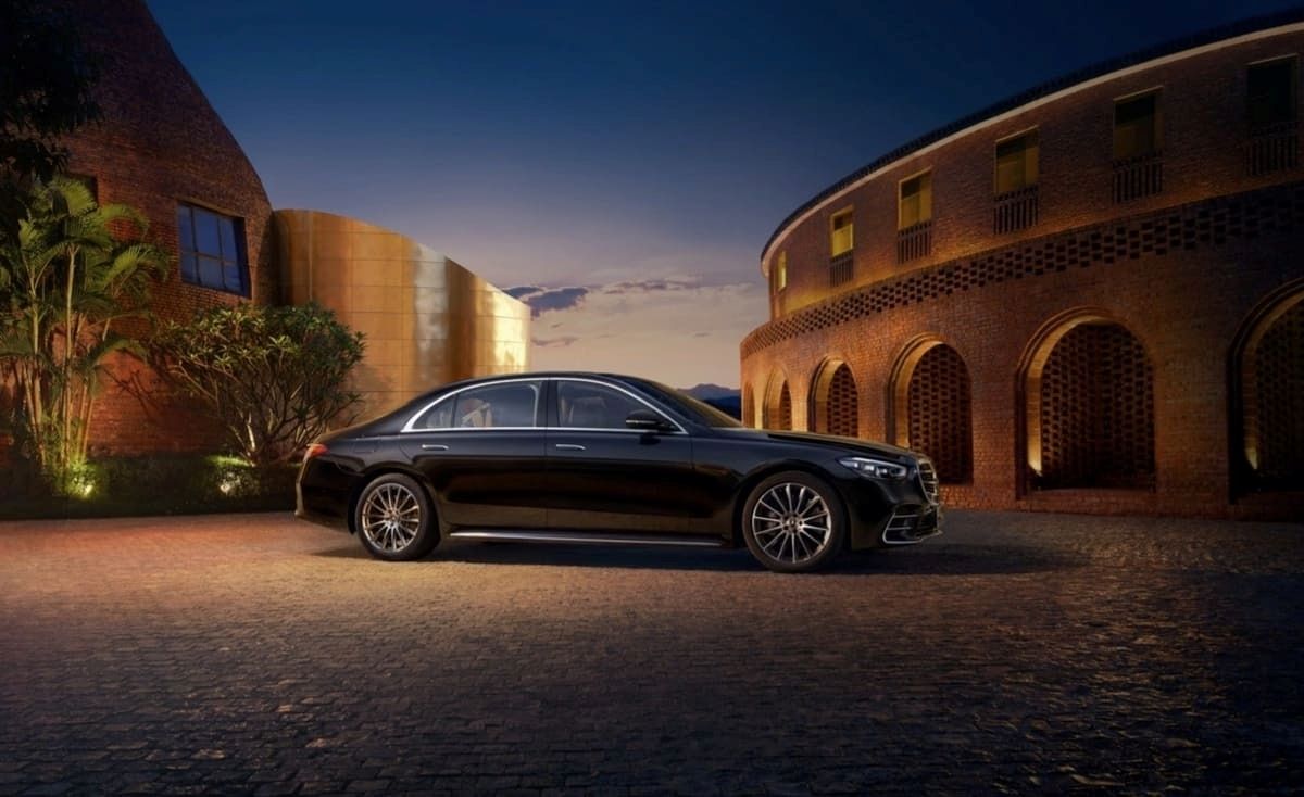 Mercedes-Benz S-Class 2025