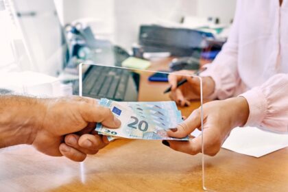 Pinigai banke drausti iki 100 000 eurų