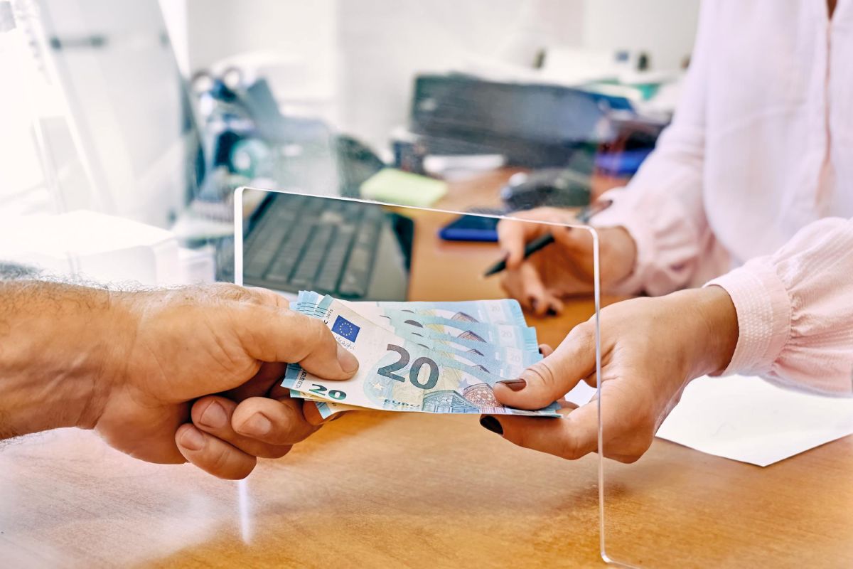 Pinigai banke drausti iki 100 000 eurų