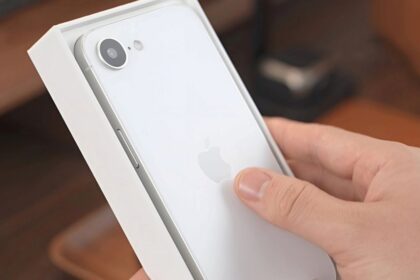 iPhone SE 4 telefonas