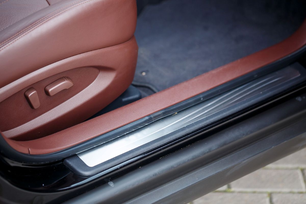 Automobilio durų sandarikliai