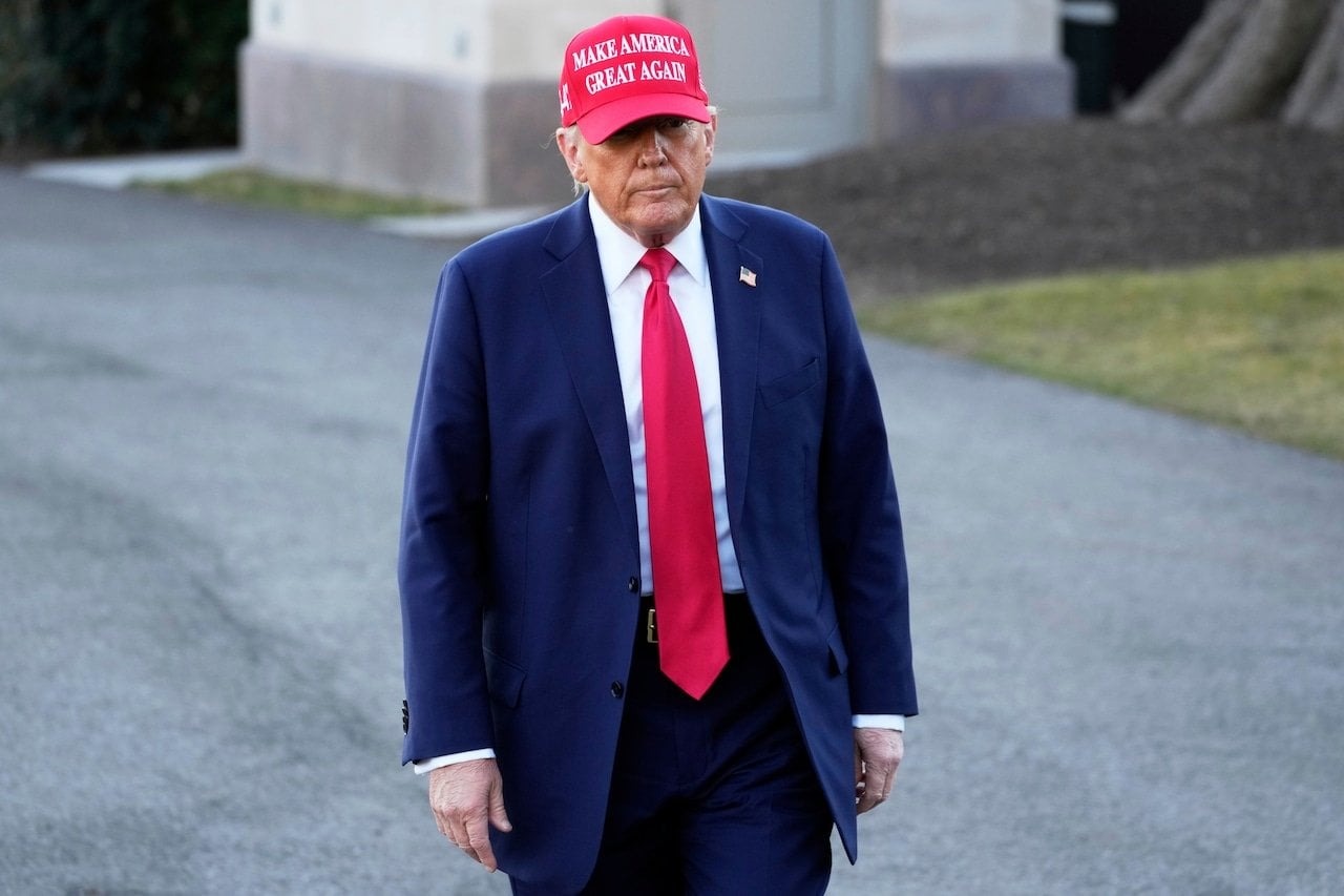D. Trumpas Make America Great Again