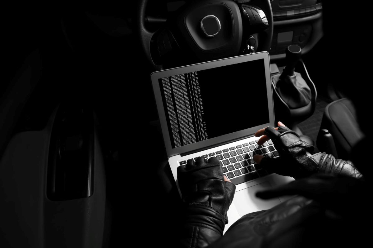Hackeris ieško neapsaugoto tinklo