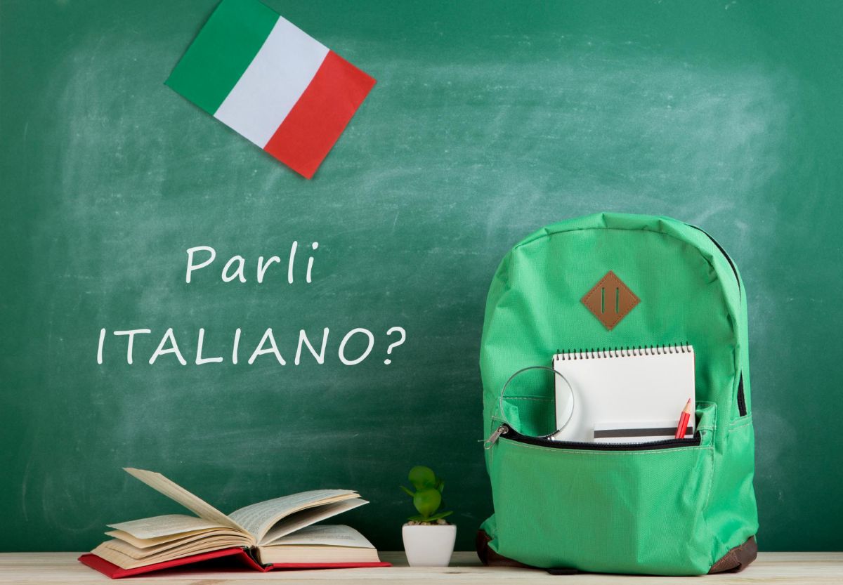 Italija uždraudžia oficialioje mokyklų komunikacijoje naudoti lyčių atžvilgiu neutralius simbolius