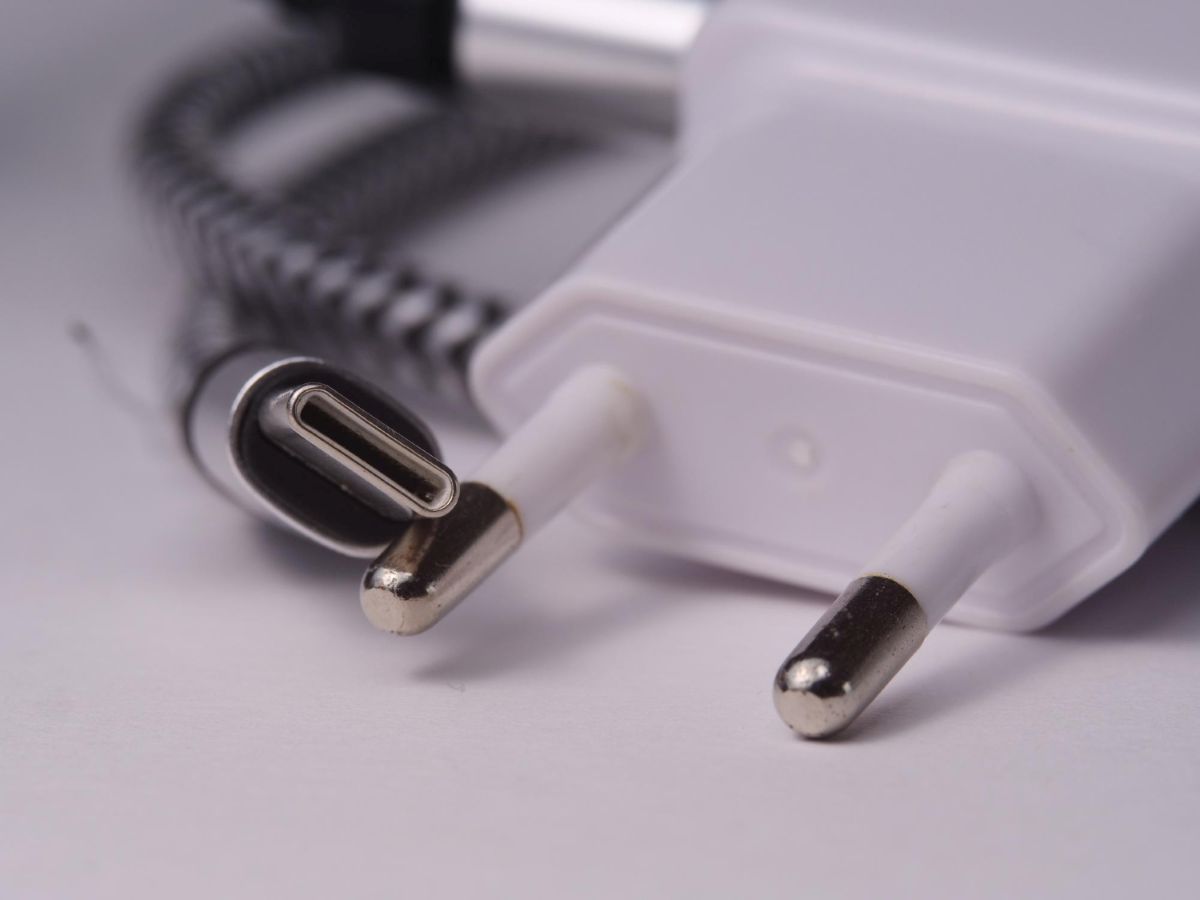 Kaip teisingai įkrauti telefoną