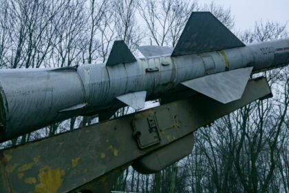Raketos ir ginklai