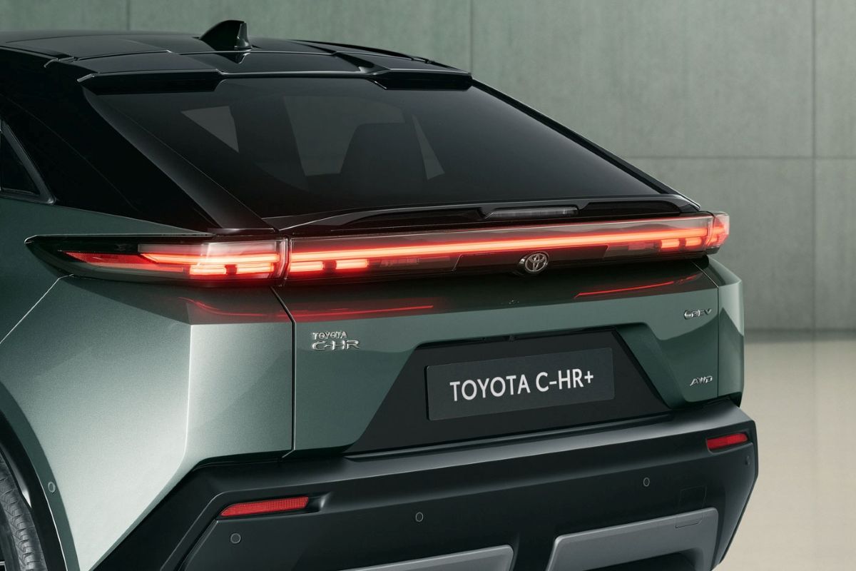 Toyota C-HR+ 2025 4