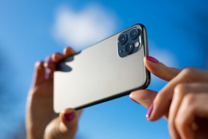 Apple ir Meta susikirtimas