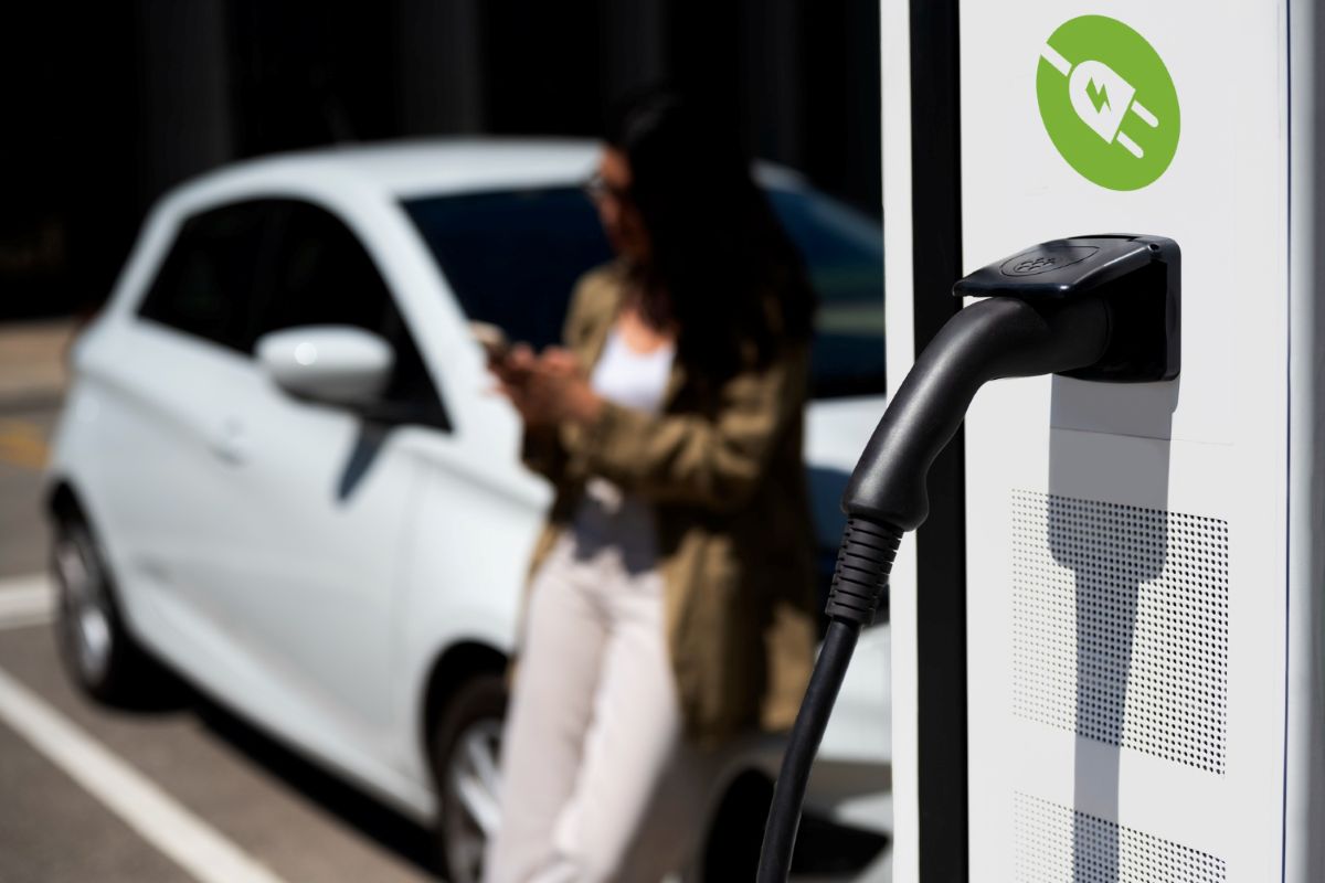 Ar elektromobiliai išliks populiarūs