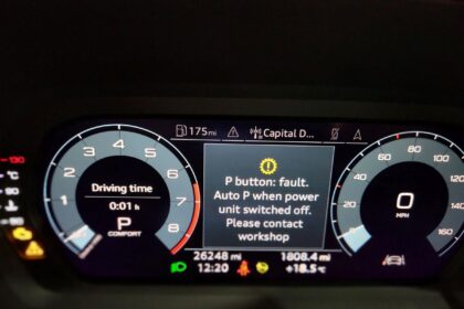 Audi problemos dėl prietaisų skydelio