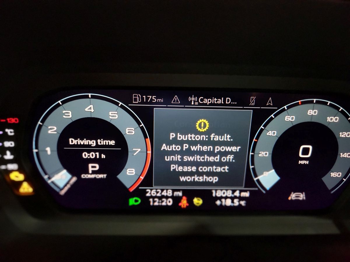 Audi problemos dėl prietaisų skydelio