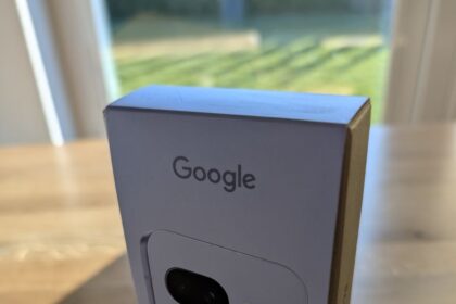 Google Pixel 9a telefono apžvalga 2