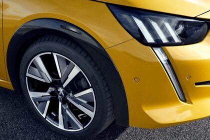 Peugeot 208 pardavimai
