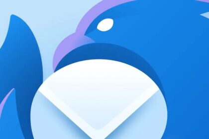 Thunderbird žengia profesionalių paslaugų link