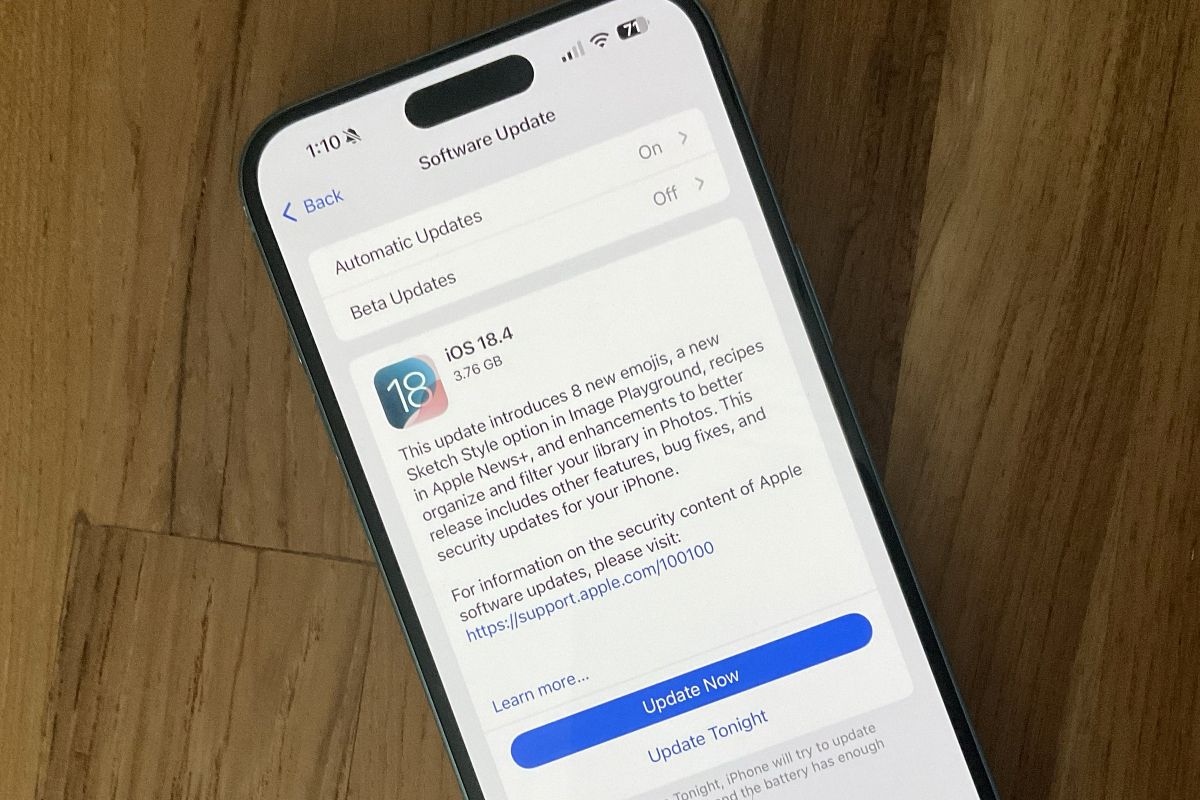 iOS 18.4 naujinys jau čia