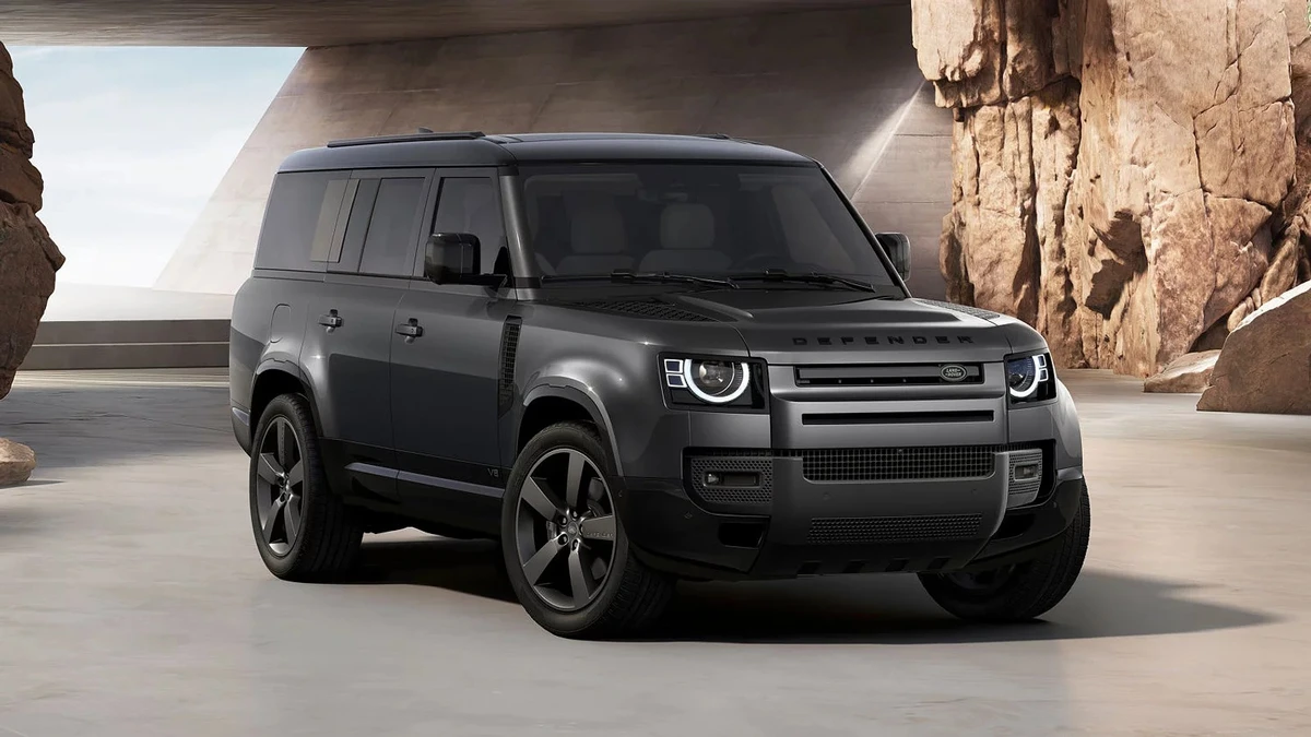 Land Rover Defender 130 visureigis