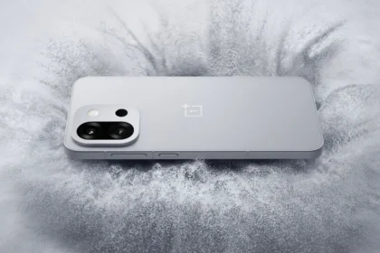 OnePlus 15 2025 pabaigoje