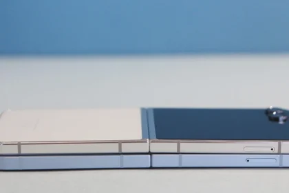 Samsung Galaxy Z Flip FE 2025
