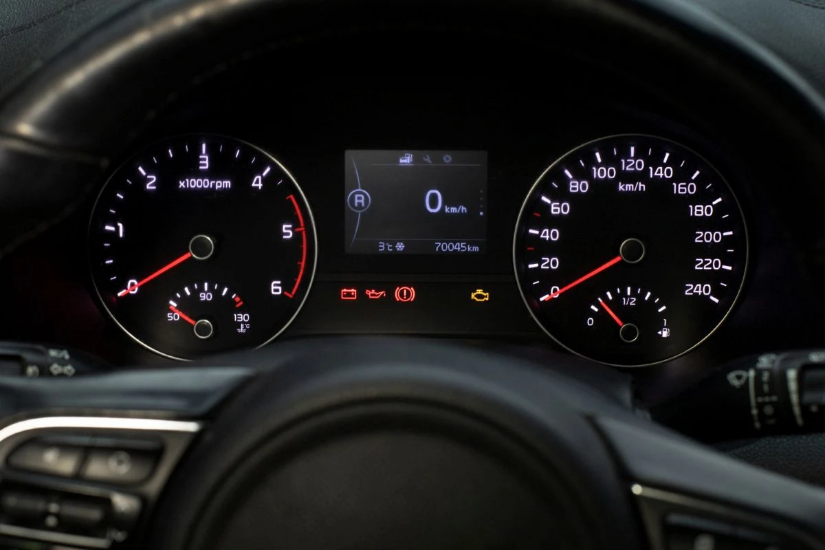 Suklastota automobilio rida