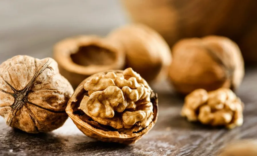 Kodėl nereikėtų išmesti graikinių riešutų kevalų