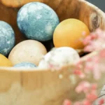 Marmuriniai kiaušiniai su skutimosi putomis