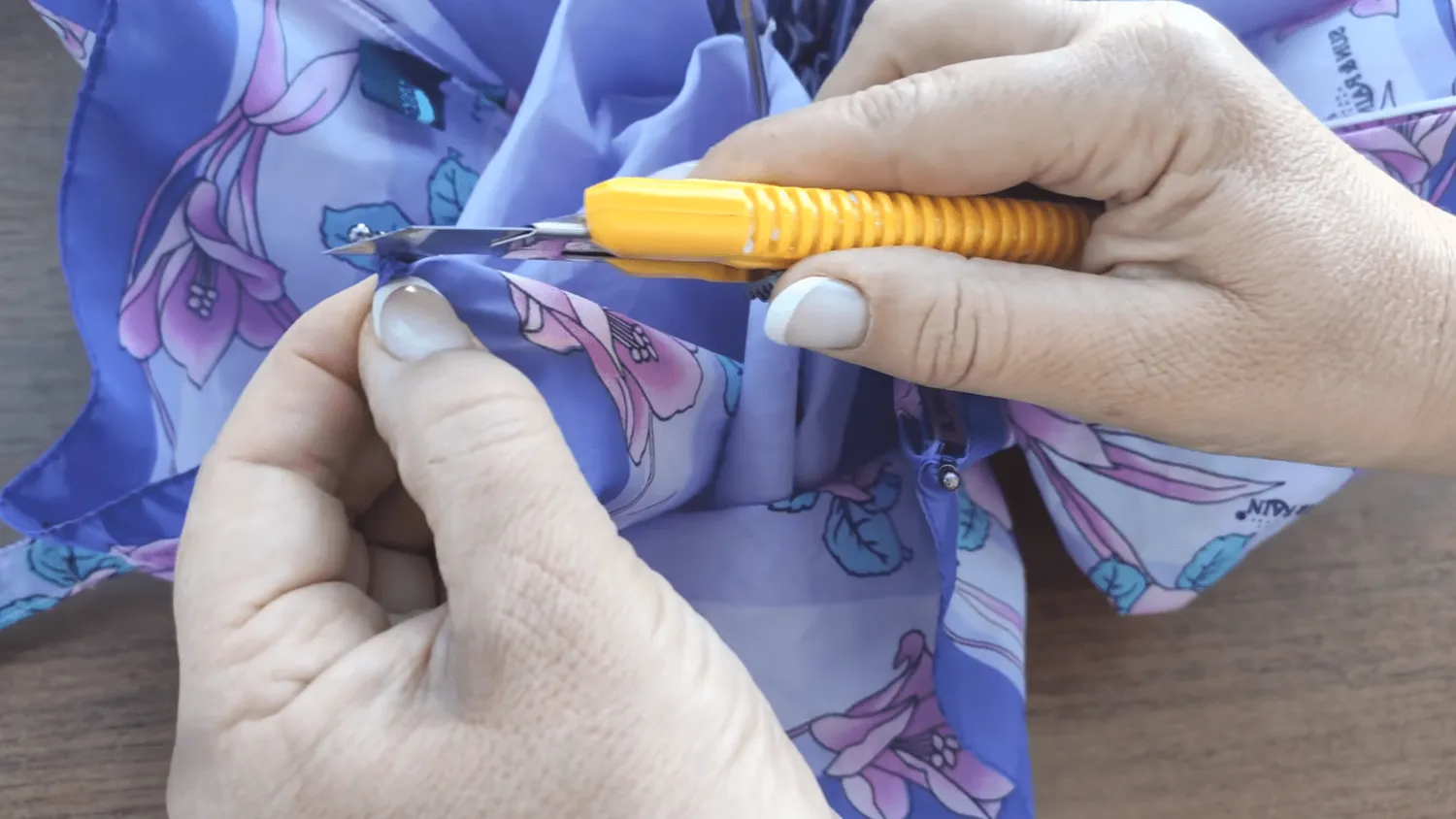 Neišmeskite skėčio