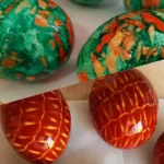 Velykiniai kiaušiniai tinklelyje