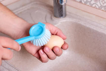 Kiaušinių plovimas ir valymas