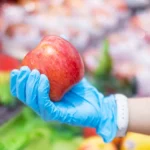 Nesupakuotas maistas parduotuvėje