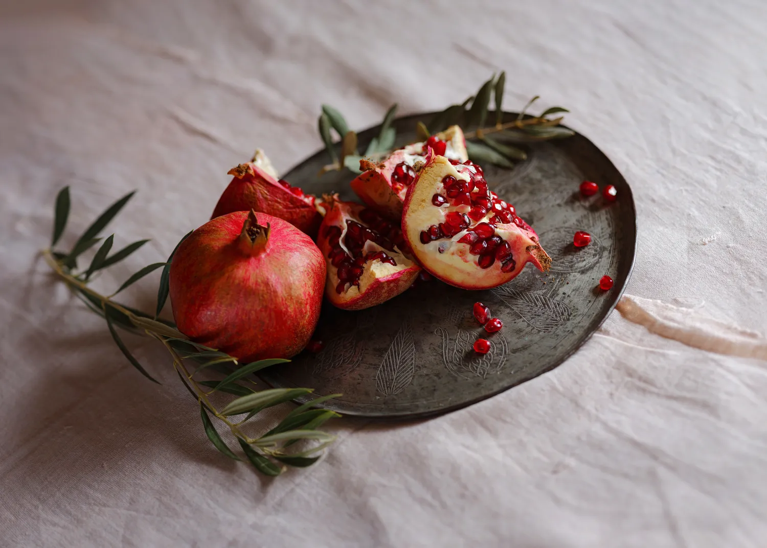 Granatas yra vienas iš tų vaisių, kuriuos beveik visi mėgsta, bet ne visi noriai perka
