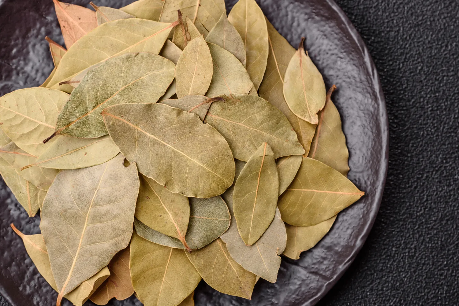 Lauro lapų panaudijimas