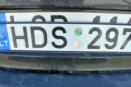 Automobilio numerių slėpimas