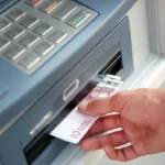 Kada geriau neišsimti pinigų iš bankomato