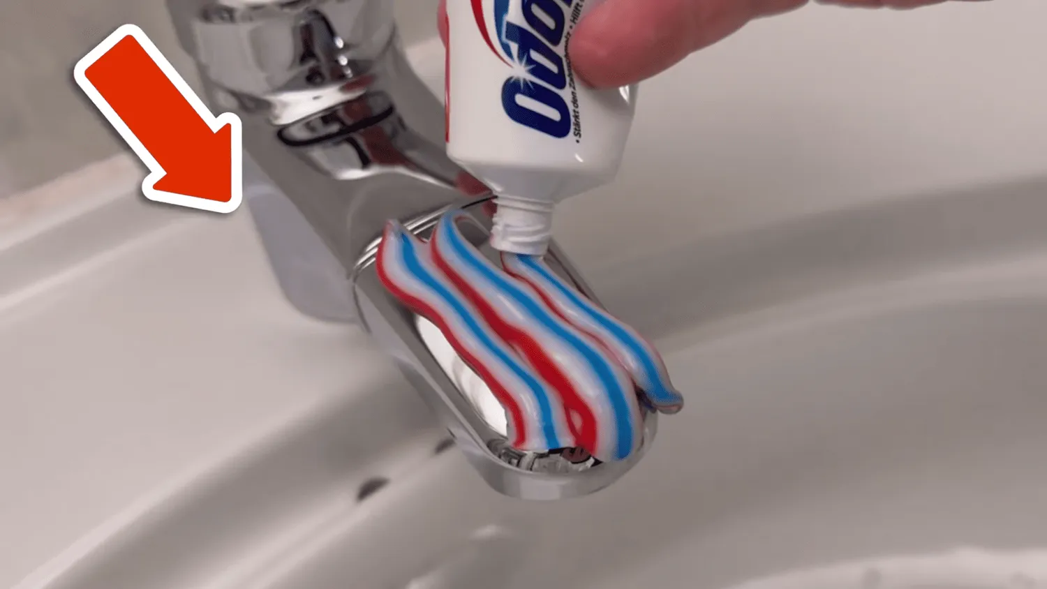 Maišytuvo valymas dantų pasta