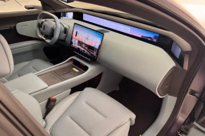 Reklamos automobiliuose