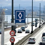 Ženklai, nurodantys važiavimą automobiliu, dažniausiai randami Prancūzijos Ronos-Alpių-Ansi regione. Nuotrauka: eprogres.fr