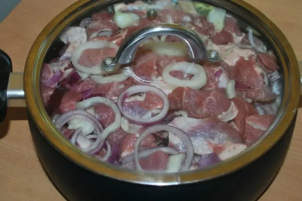 Šašlykai su acto marinatu