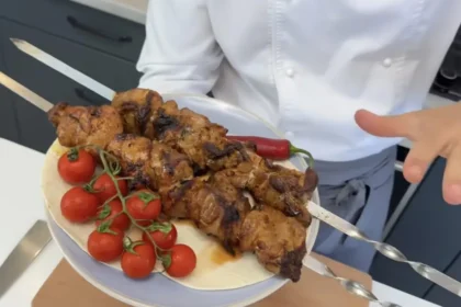 Šašlykai su nauju marinatu