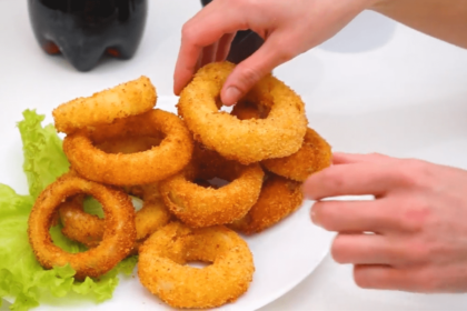 Svogūnų žiedų užkandis