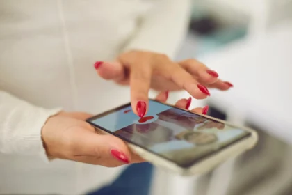 Shutterstock 1867540336