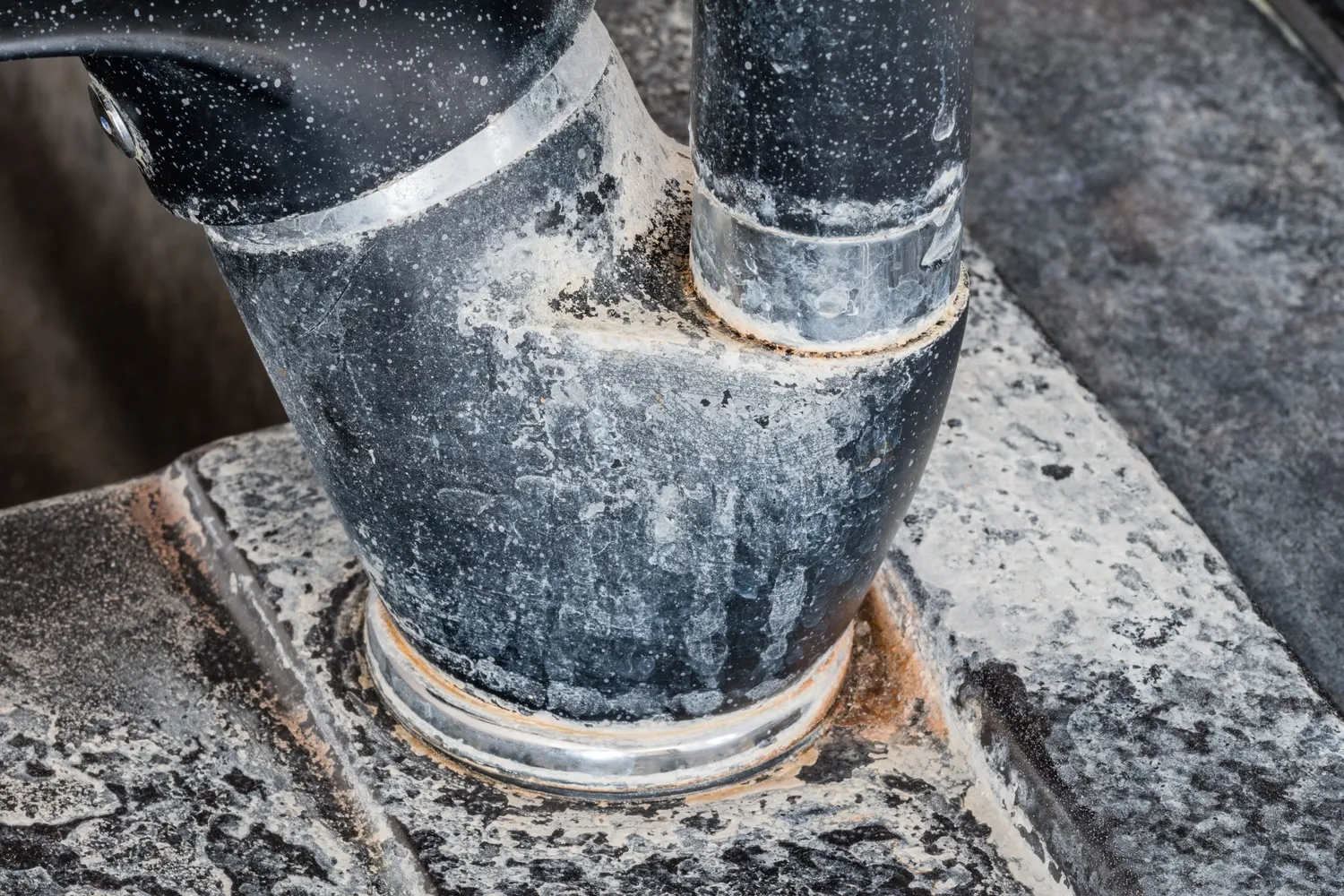 Kalkės vonioje pasiduoda daug lengviau