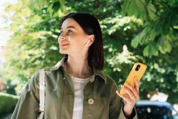 Kodėl nereikėtų išeiti iš namų su įjungtu „Wi-Fi“ telefone